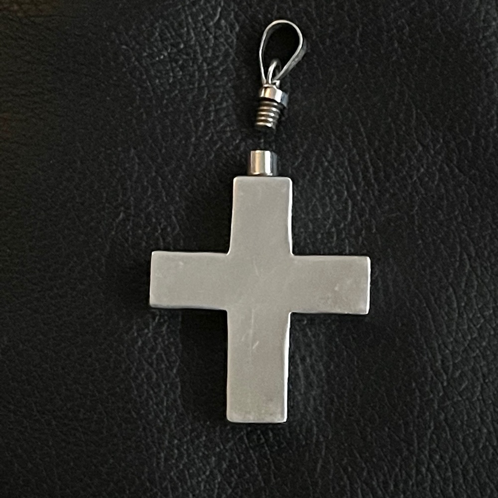 Sterling silver 925 Mexican snuff cross pendant